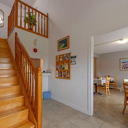 Auberge Doucet Inn Cheticamp Luaran gambar